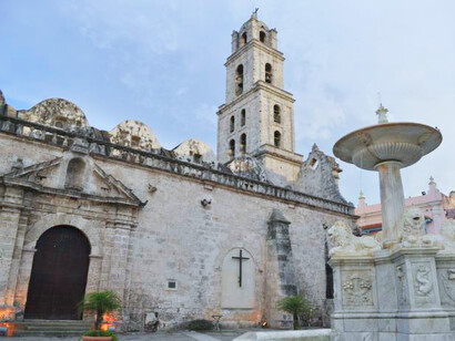 Este Convento de San Francisco de Asís también era sitio de reunión de la intelectualidad del siglo XIX, escenario de reformas del orden educacional para las enseñanzas inferiores