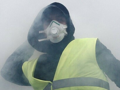 «Macron, dimisión», gritan los «chalecos amarillos»