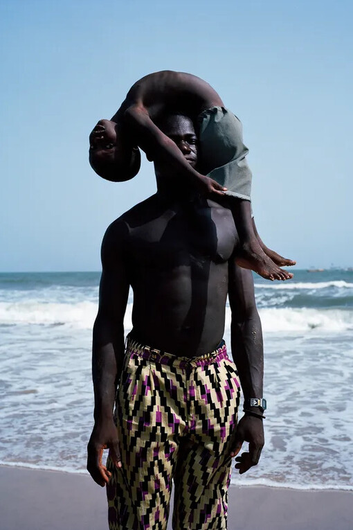 Viviane Sassen, DNA, from the series Lexicon, 2007. Courtesy of Foam