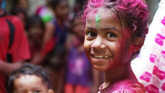 Niña en la India
