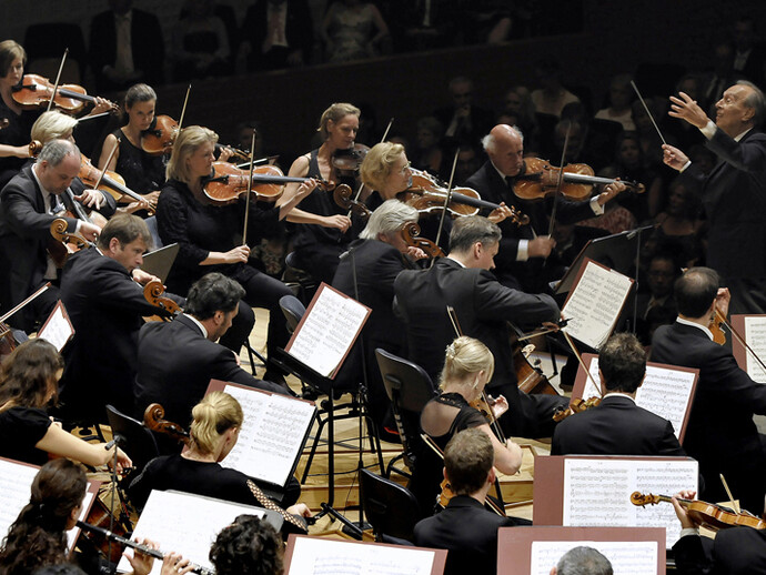 Anton Bruckner, Sinfonia n.1 in Do minore, Lucerne Festival Orchestra, KKL, Lucerna, 17 agosto 2012. Foto di Peter Fischli