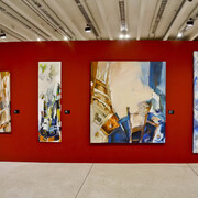 Teca Sandrini, Eterno feminino, vista de exposição. Cortesia do MON - Museu Oscar Niemeyer