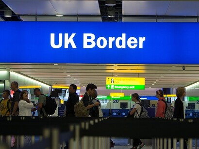 Inmigration control in a British airport
