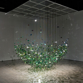 Hannah Claus, Tsi iotnekahtentiónhatie (Tiohtiàke), vue de l'exposition. Avec l'aimable autorisation de la galerie d'art Leonard et Bina Ellen