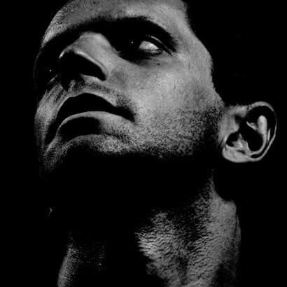 Des observateurs qui apprennent à plaire, à survivre, à réussir