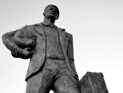 Monumento a los inmigrantes, Vimianzo (La Coruña, España)