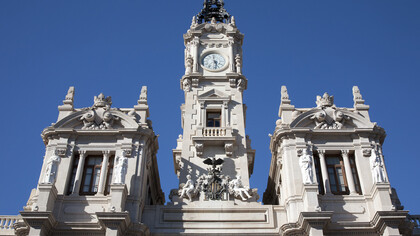 Vista del cuerpo central de la fachada del Ayuntamiento. Foto: Mayte Piera