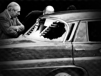 Automóvil donde se encontraba en general Schneider en el momento del atentado