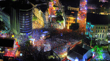 Carnaval de Pernambuco, imagem aérea da Praça do Marco Zero da Cidade do Recife. Foto: PCR.
