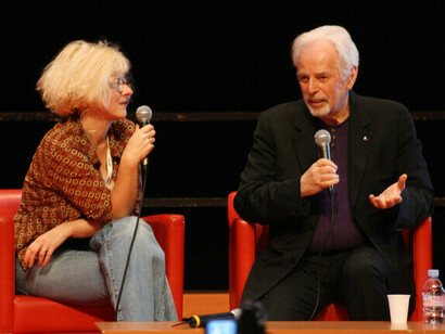 Considerado una figura de culto, Alejandro Jodorowsky desarrolló un universo creativo que continúa inspirando a lectores, cineastas y artistas de distintas generaciones
