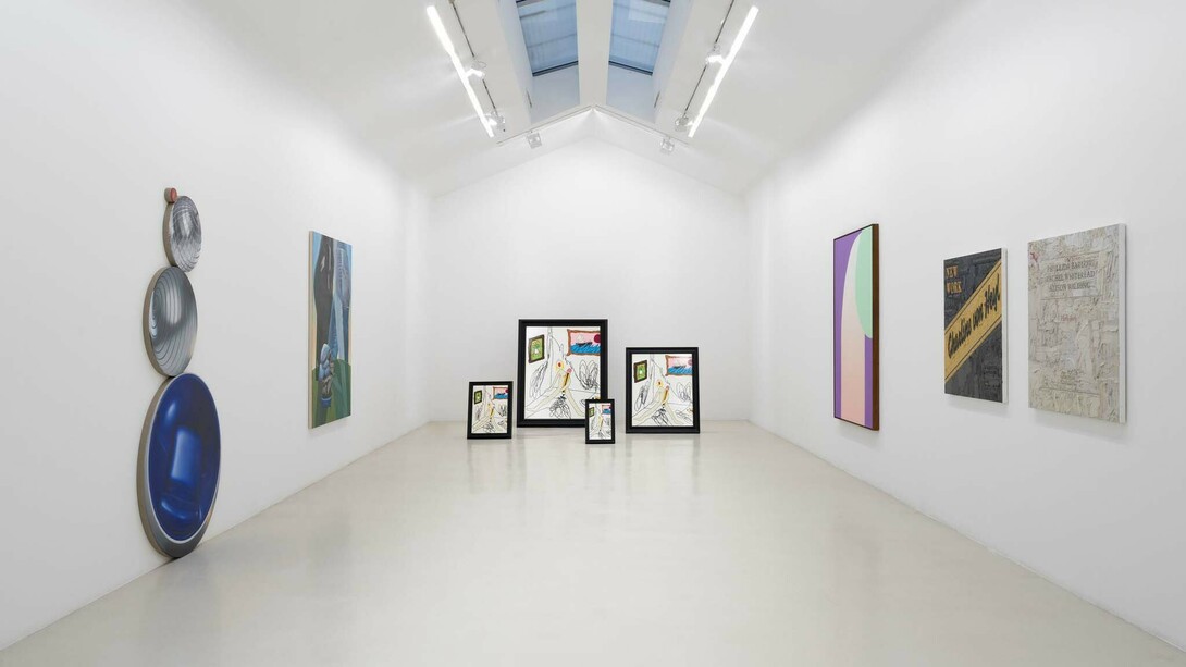 Various artists, Clear history, exhibition view. Courtesy of Perrotin 