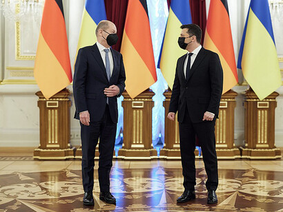 German Chancellor Olaf Scholz's visit to Ukrainian President Volodymyr Zelenskyy in Kyiv underscored Germany's ongoing support for Ukraine amidst the ongoing conflict, 2022