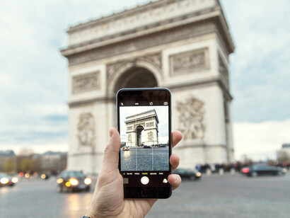 La strada verso l’adozione su larga scala è peraltro ancora lunga e costellata di sfide, etiche e di sicurezza