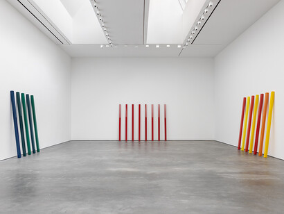 John McCracken, Exhibition view. Courtesy of David Zwirner