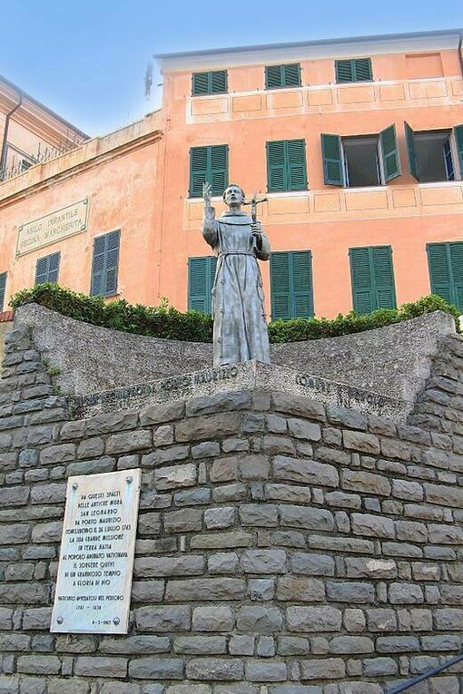 Statua di S.Leonardo da Porto Maurizio, Imperia, Italia