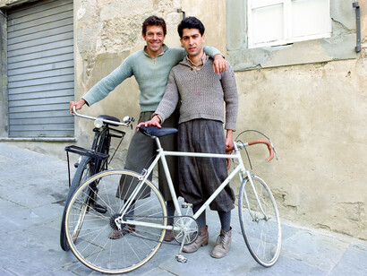 Una scena del film Gino Bartali, l'intramontabile