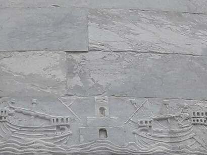 Bassorilievo di reimpiego 