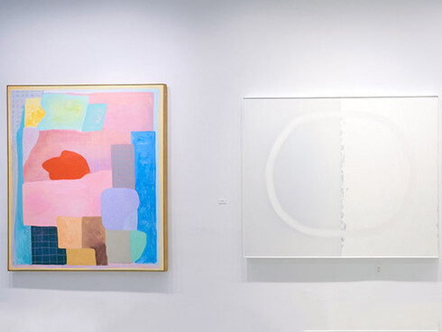 Various artists, Monumental, exhibition view. Courtesy of Sundaram Tagore Gallery