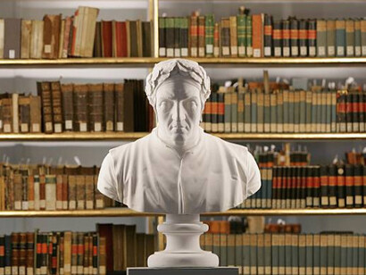 Busto di Dante Alighieri, Duchess Anna Amalia Library