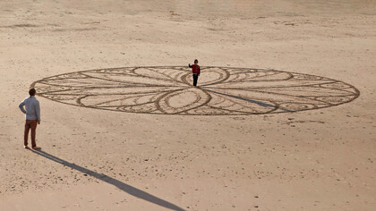 Los mandalas son representaciones simbólicas espirituales y rituales del macrocosmos y el microcosmos