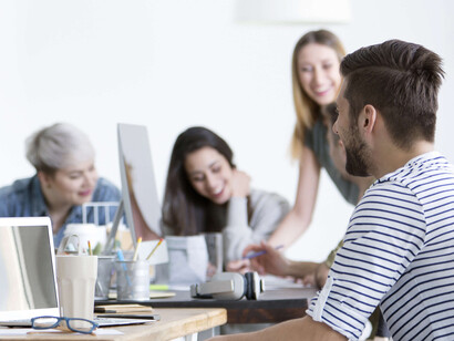 Sul luogo di lavoro, non sempre si ha la fortuna di avere a che fare con colleghi disponibili e collaborativi 
