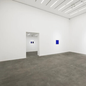 Irma Blank, exhibition view. Copyright the artist, courtesy Alison Jacques Gallery.