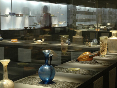 Glass from four millennia. Courtesy of Landesmuseum Württemberg