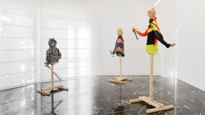 Luca Parise, Surface, friends, fantasy, vista della mostra. Cortesia di Galleria z2o Sara Zanin