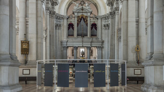 Suspended Perimeter - Love Difference, 1975-2011, iron, mirror Ø 10 m. Courtesy: the artist and GALLERIA CONTINUA, San Gimignano / Beijing / Les Moulins / Habana. Photo by: Oak Taylor-Smith