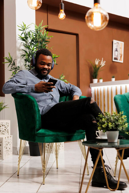 When flights are delayed, being in a lounge feels more private, provides food and drinks, and makes long waits more tolerable