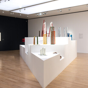 Helen Escobedo, Ambientes totales, vista de exhibición. Cortesía del Museo Amparo