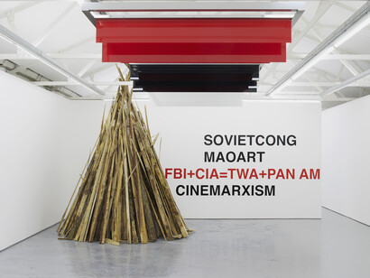 Liam Gillick, The Thought Style Meets The Thought Collective, exhibition view, first floor gallery, room 2, Maureen Paley, London, 2015 © Liam Gillick, courtesy Maureen Paley, London