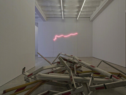 Americans, I am afraid of. Courtesy of Żak | Branicka