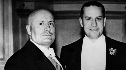 Benito Mussolini junto al conde Galeazzo Ciano, yerno del dictador italiano