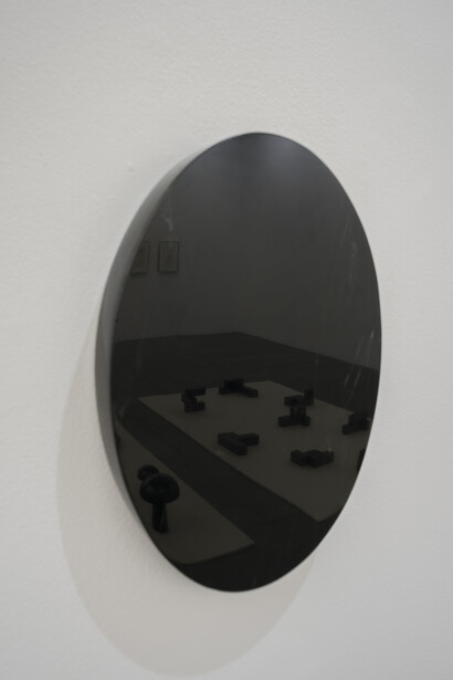 José Damasceno, Sobre o Objeto de 8º Grau, detail, 2013. Photo: Eduardo Ortega. Courtesy Galeria Fortes Vilaça