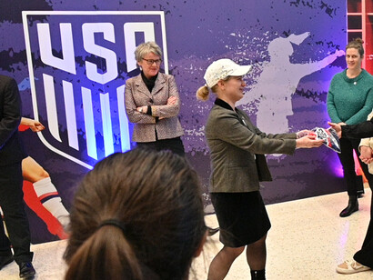 A tres días de la finalización del Mindial femenino de fútbol en Sidney, encuentro en la Embajada de EE.UU. en Wellington, Nueva Zelandia