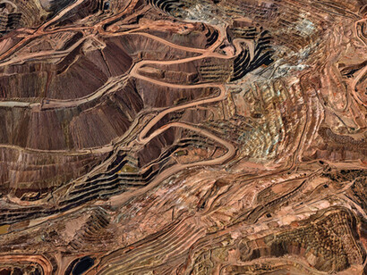 Tyrone Mine #3, Silver City, New Mexico, USA 2012 © Edward Burtynsky, courtesy Admira Photography, Milan / Nicholas Metivier Gallery, Toronto