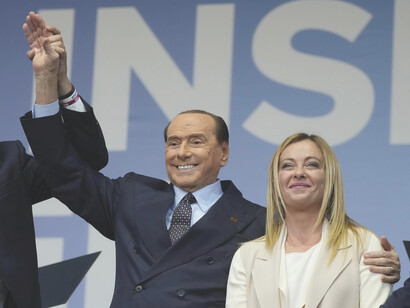 Silvio Berlusconi y Giorgia Meloni, presidenta del Consejo de Ministros en Italia