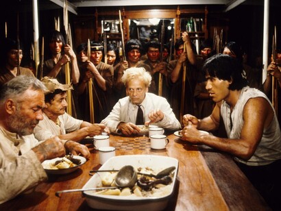 Una perfetta combinazione di pazzi capace di spingersi fin dove è possibile, due masse critiche che al contatto formano una miscela pericolosa, qualcosa di esplosivo