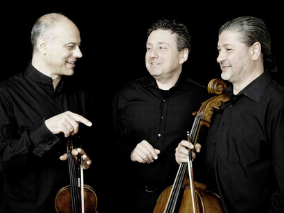 Il trio Voces Intimae, Riccardo Cecchetti – piano, Luigi de Filippi – violino, Sandro Meo – violoncello