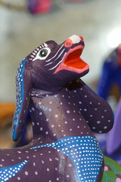 Alebrijes en venta en el taller Jacobo y María Ángeles, San Martín Tilcajete, Oaxaca, México