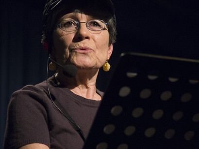 Graziella nei panni della turista in Scripta Mama's. Foto di Valeria Nonni
