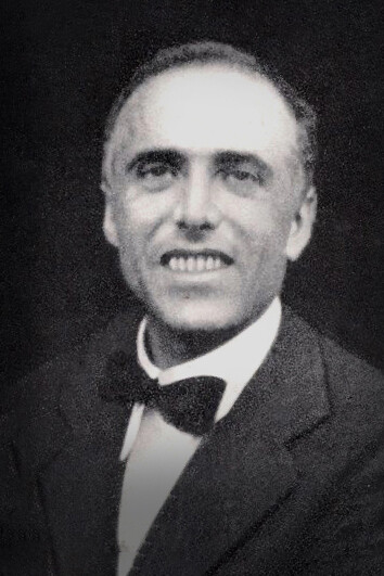 Giacomo Matteotti con la figlia in braccio