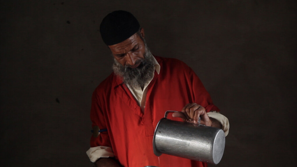 Basir Mahmood, Monument of Arrival and Return, 2016. Video installation, 9 minutes 36 seconds, courtesy the artist