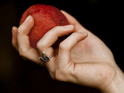 An apple stuffed with nails: guilt makes sinning unjustifiable