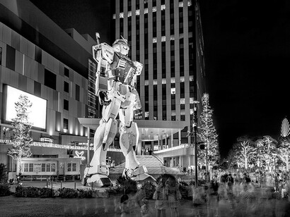 Gundam, Tokyo (TV14622), 2014 ©Matthew Pillsbury / Courtesy of Benrubi Gallery, NYC
