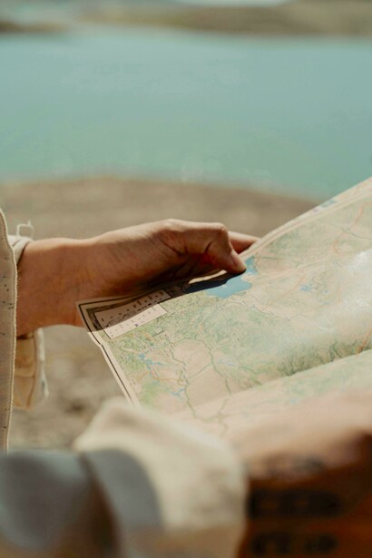 O contato com locais enriquece a experiência e a compreensão cultural