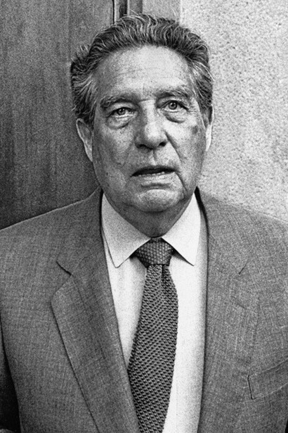 La obra de Octavio Paz y su generación encarna la madurez de una literatura que supera la antigua angustia colonial, transformando la histórica búsqueda de la 'conciencia criolla' y la identidad en una profunda reflexión poética y ensayística de validez universal
