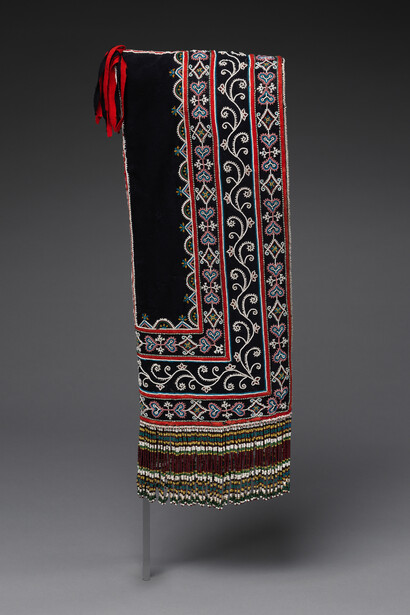 Woman's hood, ca. 1840. Courtesy of the Metropolitan Museum of Art