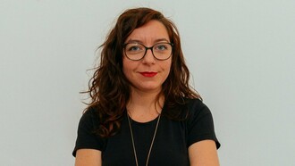 Emanuela Teodora Russo. Note Legali è un’associazione di promozione sociale nata a Bologna nel 2006 con lo scopo di tutelare e migliorare la professione del musicista, informare gli artisti sui propri diritti e doveri e fornire loro una serie di attività